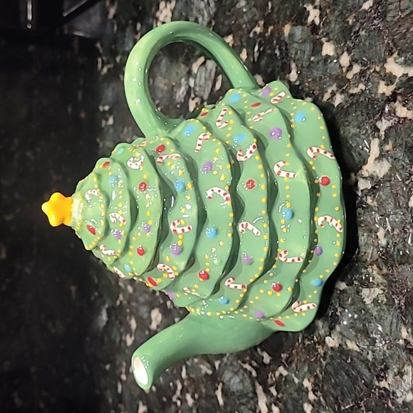 🎄 Mesa Home Christmas Tree Teapot - Picture 1 of 6